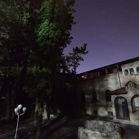 Pieve Country House Корчано